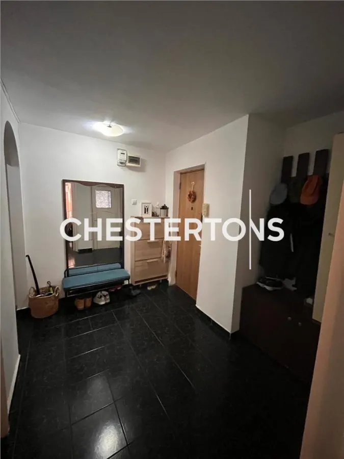 Apartment with 4 bedrooms for sale 94 sqm in Bucuresti, Lujerului area - foto 2