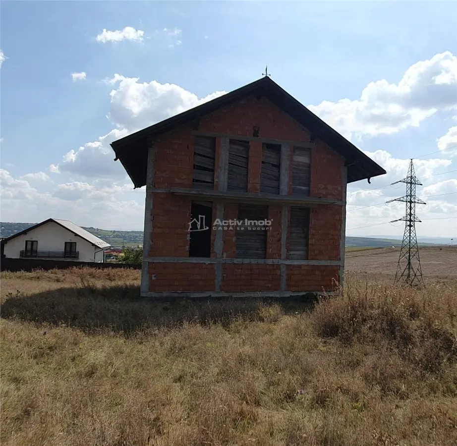 Casa Individuala la Rosu - 250 mp - Teren 10 ari - Scheia - foto 2