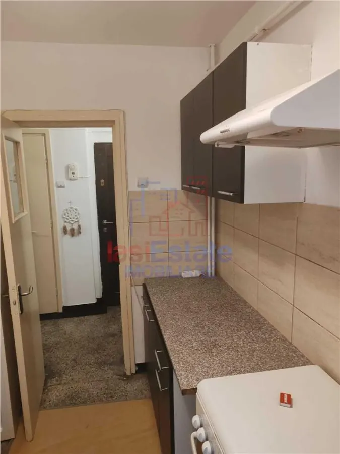Apartament 2 camere Podu Ros, Etaj 1, Centrala proprie, 2 balcoane - foto 4