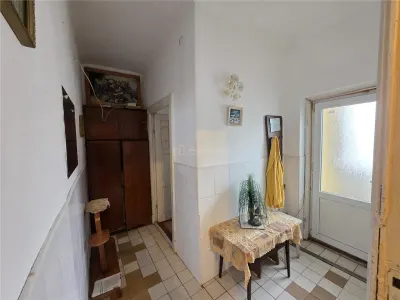 2 camere - centrala termica - et 3 + mansarda - Vasile Lucaciu - foto 6