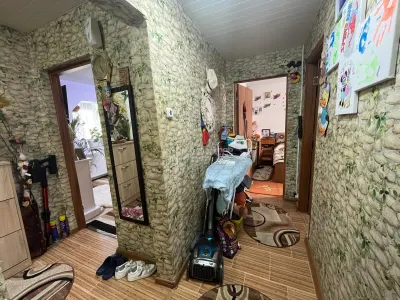 Caransebes, Apartamento de 3 Dormitorios, Zona Pipirig Polivalenta - foto 12