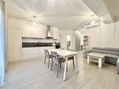 Apartament 2 camere 53 mp util - str Cuza Voda - constructie noua - Oradea