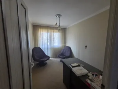 Apartamento de 4 Dormitorios Ostroveni, Boulevard Tineretului, Ramnicu Valcea - foto 3