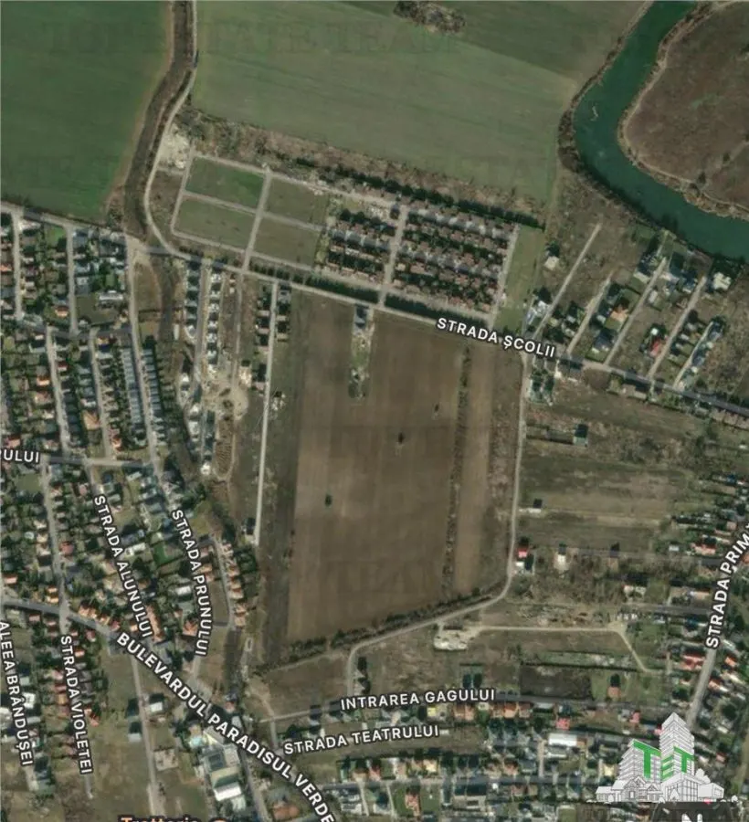 Terreno urbano 2447 m² junto a Paradisul Verde | Frente 54 ml | 100 €/m² - foto 1