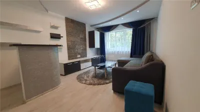 Location - Appartement 3 Chambres - 2e Étage - Burdujeni - Cuza Voda 2 - foto 4