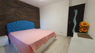 Location - Appartement 3 Chambres - 2e Étage - Burdujeni - Cuza Voda 2 - foto 8