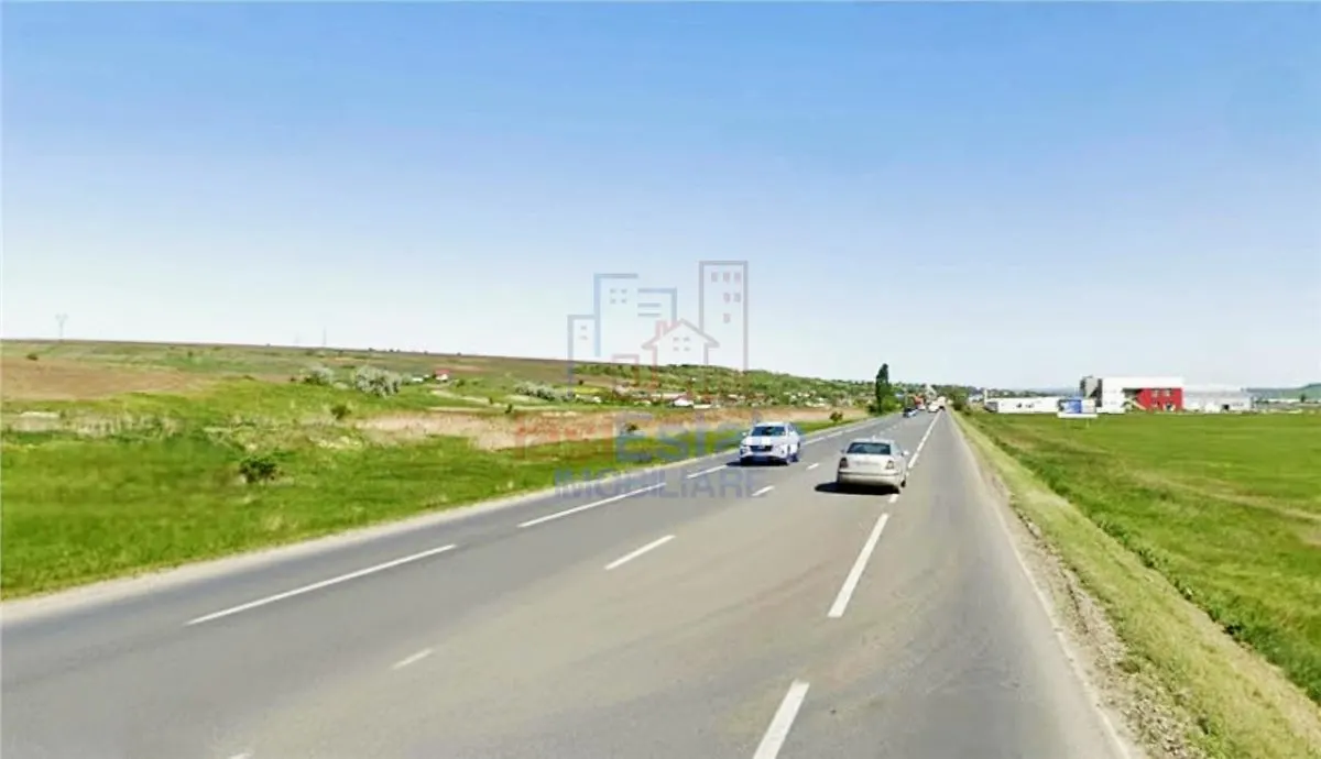 Teren extravilan de vanzare la strada principala - foto 2