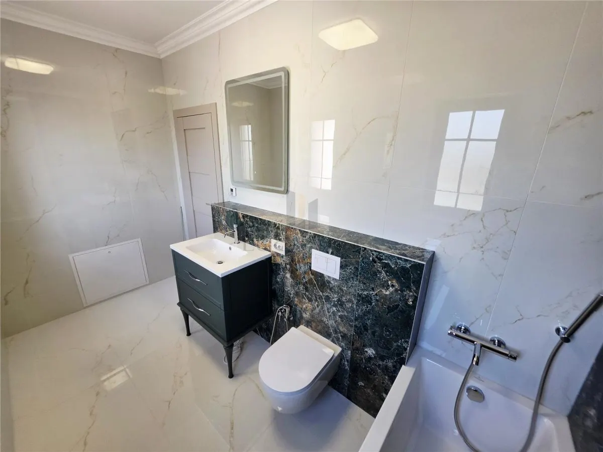 First Let | Spacious Modern Semi-Detached House – Ghiroda, Timiș - foto 21
