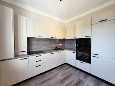 First Let | Spacious Modern Semi-Detached House – Ghiroda, Timiș - foto 4