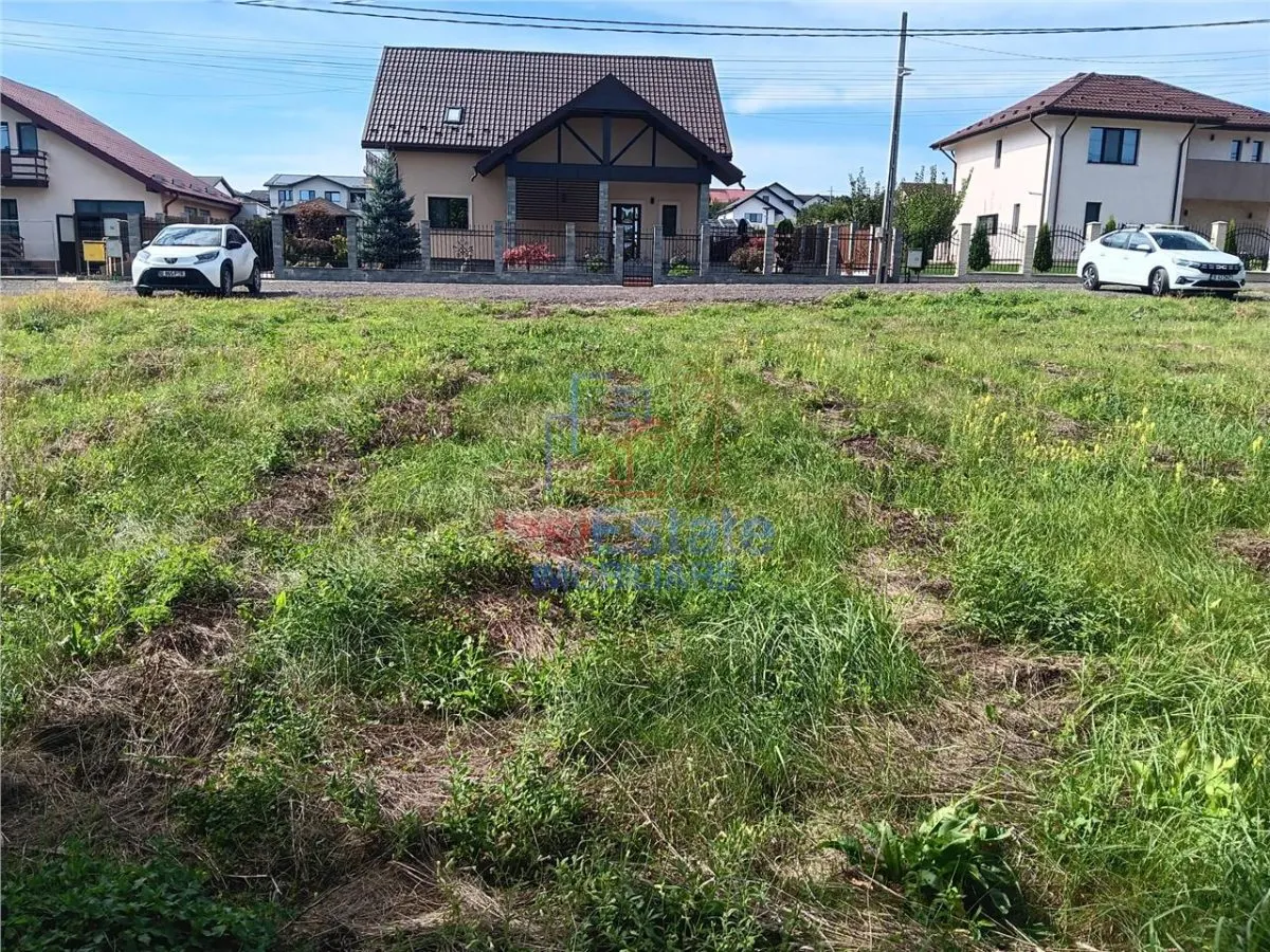 Valea Adanca str Cosarilor TEREN 550mp Intravilan cu utilitati - foto 1