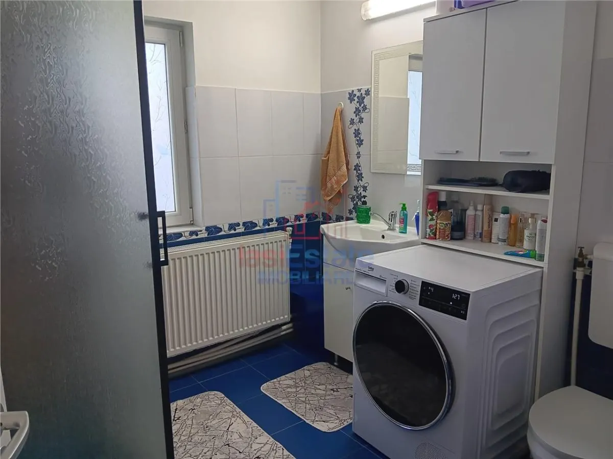Dorobant VILA D+M+Pod SU = 200mp TEREN 1200mp amenajat (pot locui doua familii) - foto 16