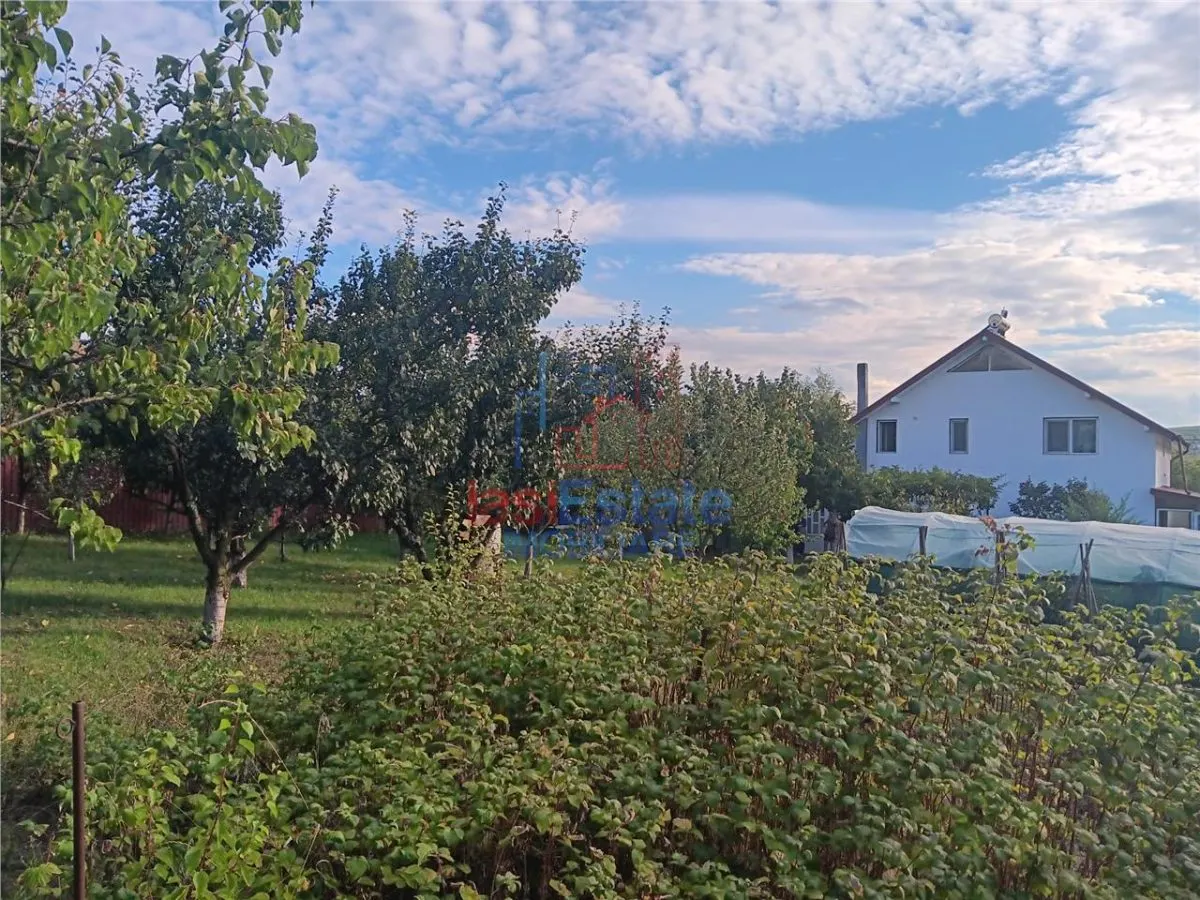 Dorobant VILA D+M+Pod SU = 200mp TEREN 1200mp amenajat (pot locui doua familii) - foto 3