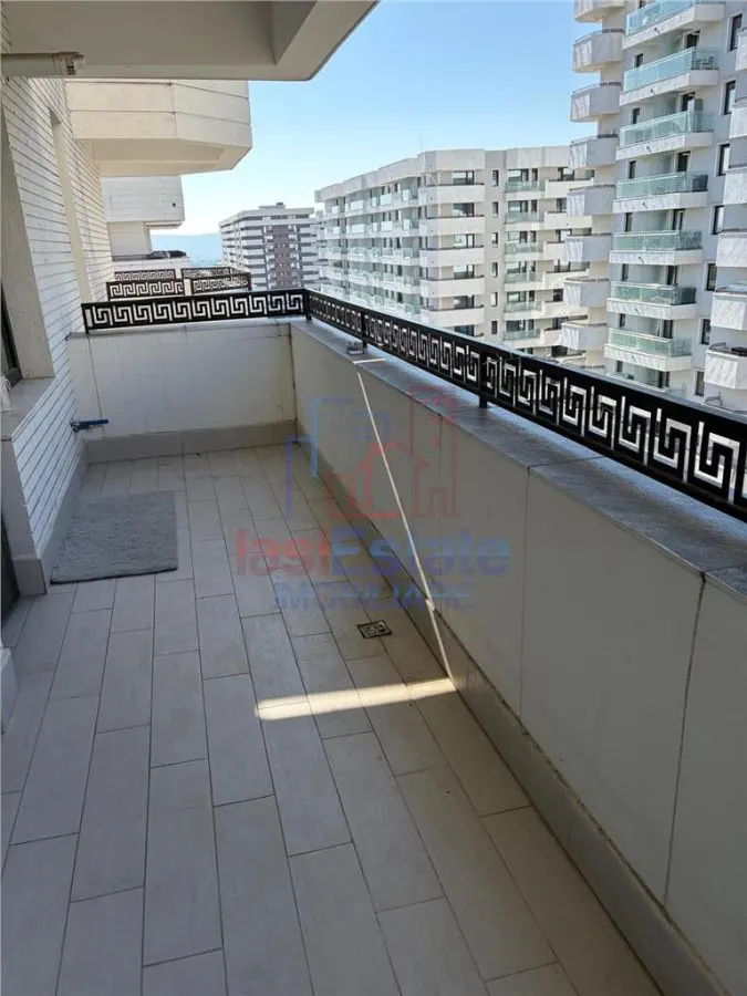 Apartament cu 2 camere in complexul Royal Town - Sadoveanu - foto 5