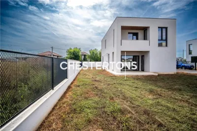 House / villa for sale 142.8 sqm in Branesti - Branesti