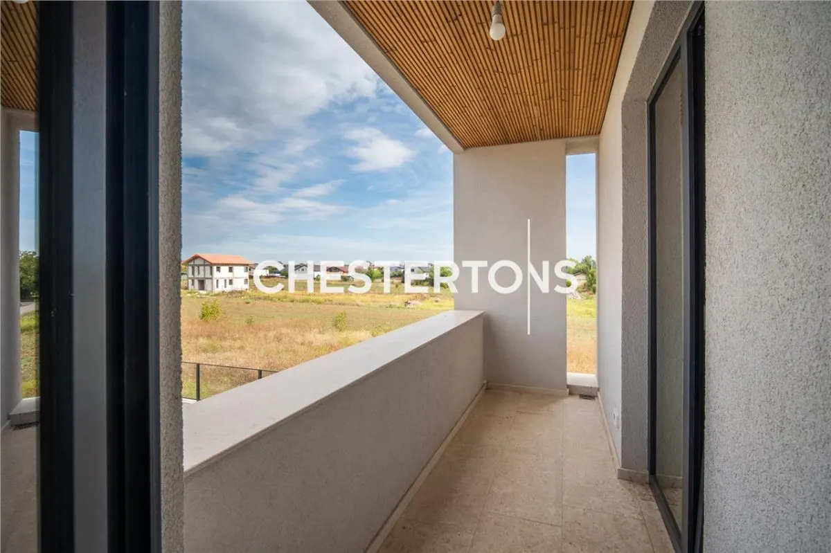 House / villa for sale 142.8 sqm in Branesti - foto 3