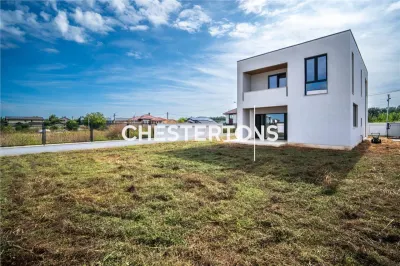 House / villa for sale 142.8 sqm in Branesti - foto 10