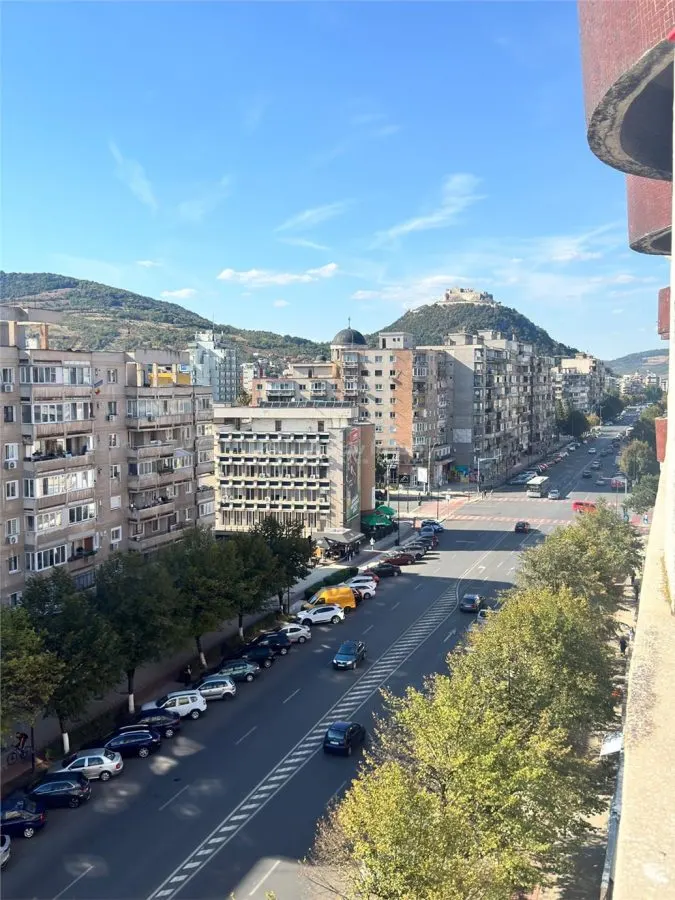 2 camere - Decebal - Etaj 7 - foto 1