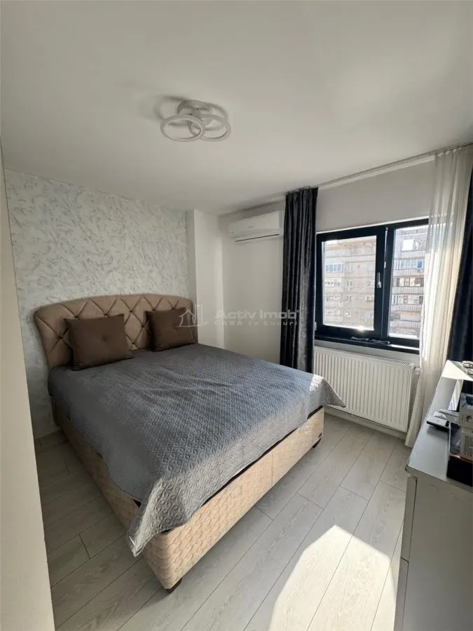 2 camere - Decebal - Etaj 7 - foto 8