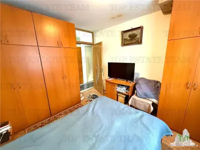 3-Bedroom Apartment | 2 Bathrooms | 1986 Building | Rahova - foto 6