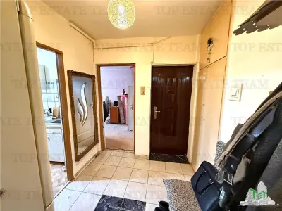 3-Bedroom Apartment | 2 Bathrooms | 1986 Building | Rahova - foto 10