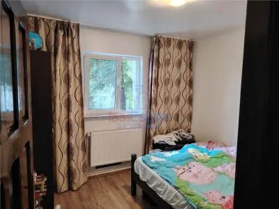 Appartement 3 Chambres Séparées, Rez-de-Chaussée, Pacurari – 55 m² - foto 2