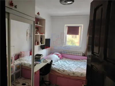 Appartement 3 Chambres Séparées, Rez-de-Chaussée, Pacurari – 55 m² - foto 3