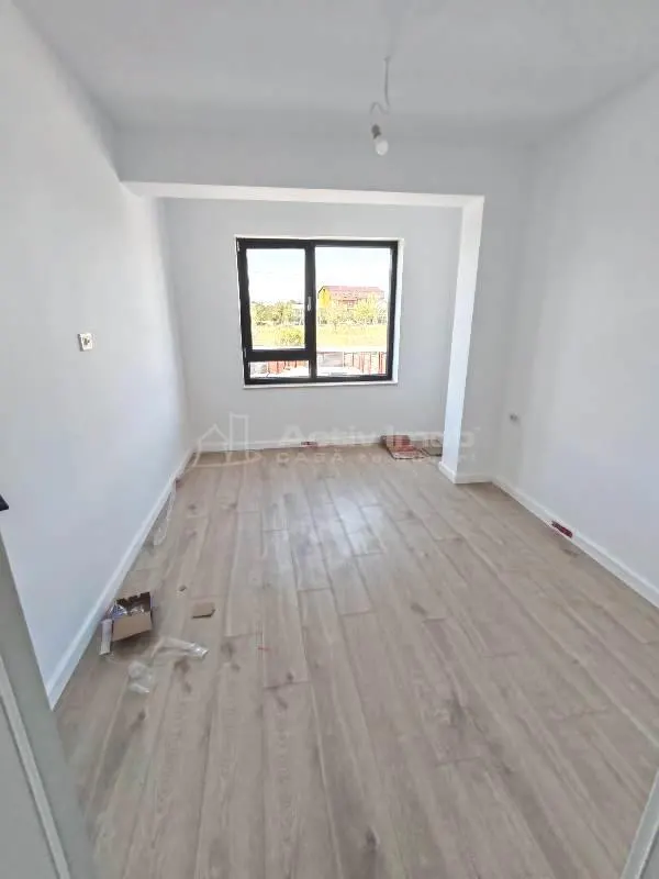 Vanzare - Casa individuala - Prelungirea Ghencea - Margelelor langa STB - 225000E tva inclus - Comision 0 ! - foto 7
