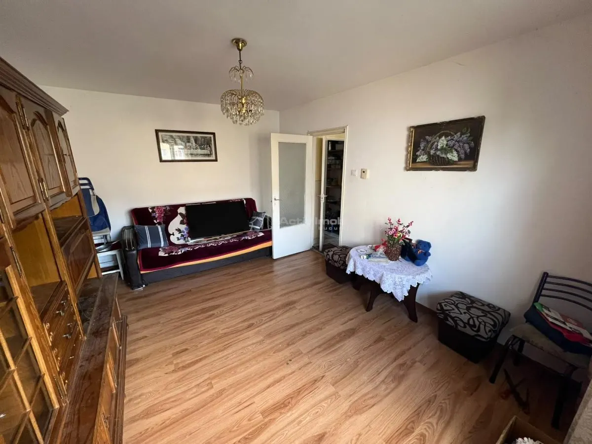 2 camere - Etaj 2 - Zamfirescu - foto 4