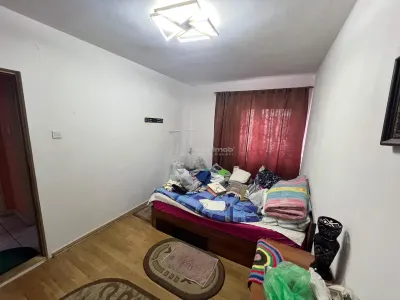 2 camere - Etaj 2 - Zamfirescu - foto 8