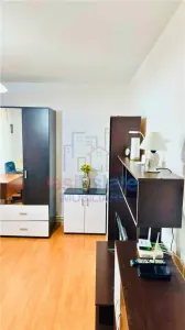 zona Dacia Apartament 1 camera decomandat etaj 1 - foto 2