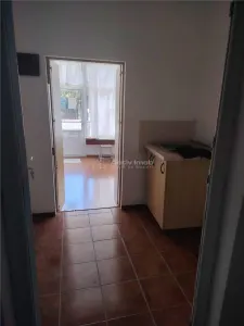Birouri, spatii comerciale si spatii de depozitare - foto 4