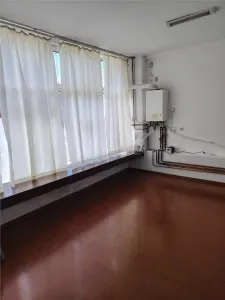 Birouri, spatii comerciale si spatii de depozitare - foto 5