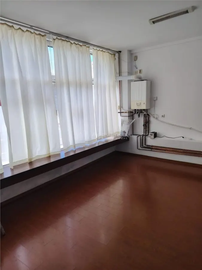 Birouri, spatii comerciale si spatii de depozitare - foto 5