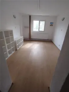 Birouri, spatii comerciale si spatii de depozitare - foto 9