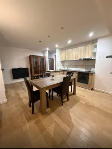 2 camere Sisesti cu gradina, prima inchiriere lux - Bucuresti