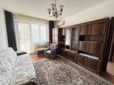 Appartement 3 Chambres - Rogerius - Rue Selimbarului - 4e Étage - Oradea