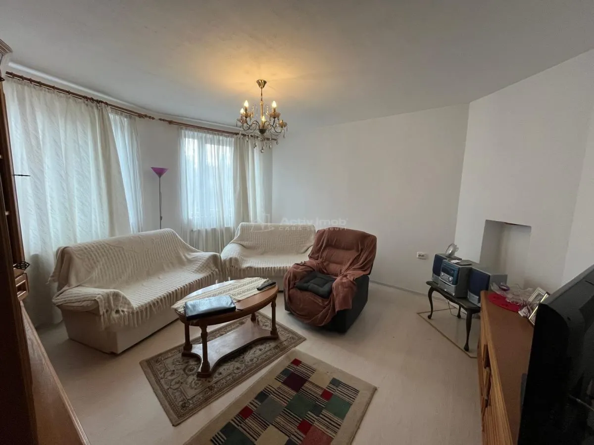 Caransebes, House with Land 385 sqm, Racovita Area - foto 2