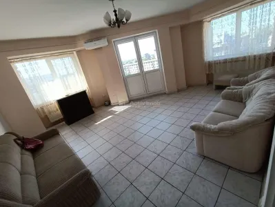 Appartement 2 Chambres à Vendre, Ultracentral Mercur - Ploiesti