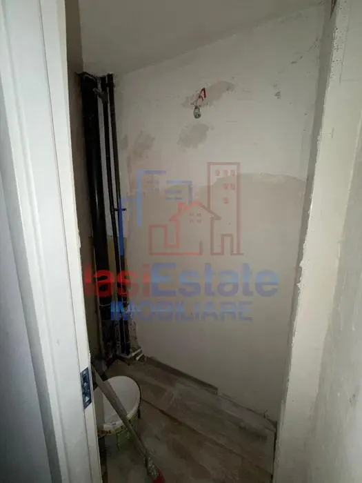 Apartamento de 3 Dormitorios, Distribución Independiente, 71 m², Planta Baja, CUG - Rond Vechi - foto 3