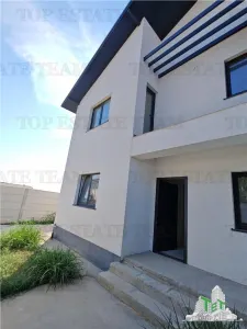 House / villa for sale 230 sqm in Cornetu - foto 2