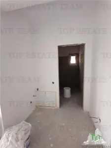 House / villa for sale 230 sqm in Cornetu - foto 13