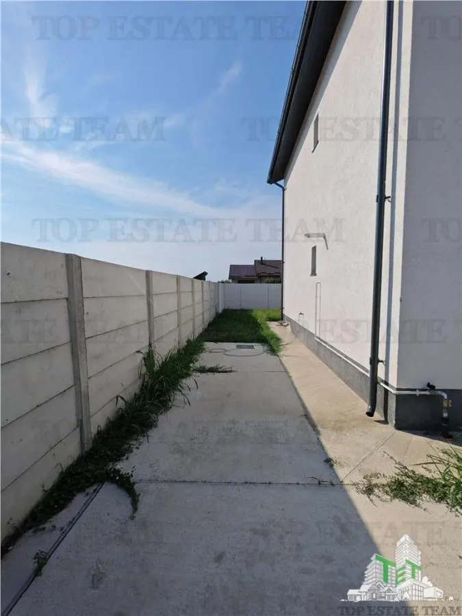 House / villa for sale 230 sqm in Cornetu - foto 4