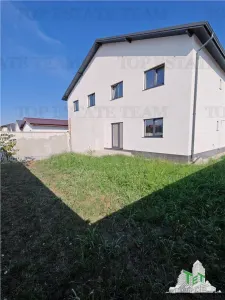 House / villa for sale 230 sqm in Cornetu - foto 5