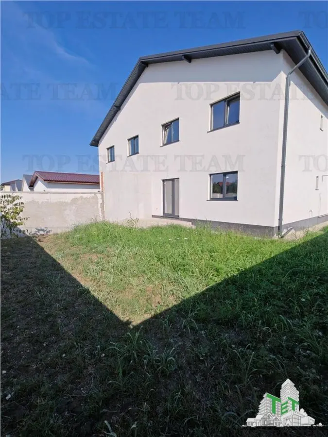 House / villa for sale 230 sqm in Cornetu - foto 5