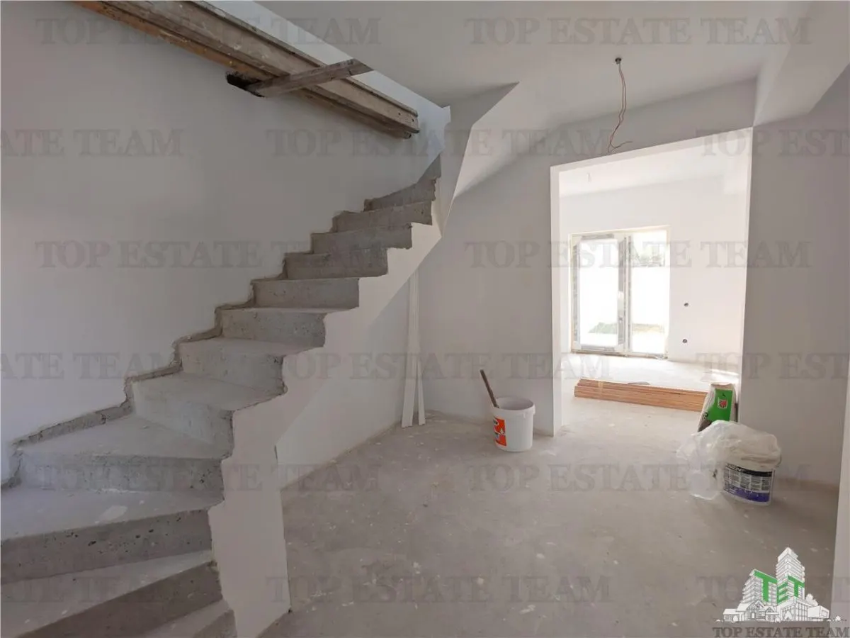 House / villa for sale 230 sqm in Cornetu - foto 10