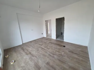Maison Quatre Chambres - Domnesti - Str. Fagului - foto 18