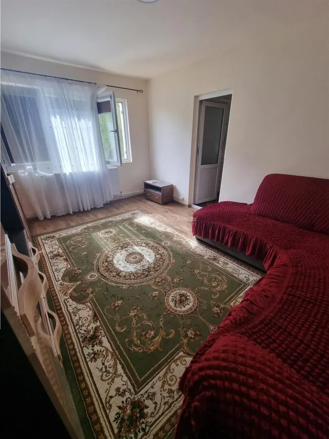 Apartament 2 camere et 2 zona 300 Cuza Voda langa Pompieri - foto 5