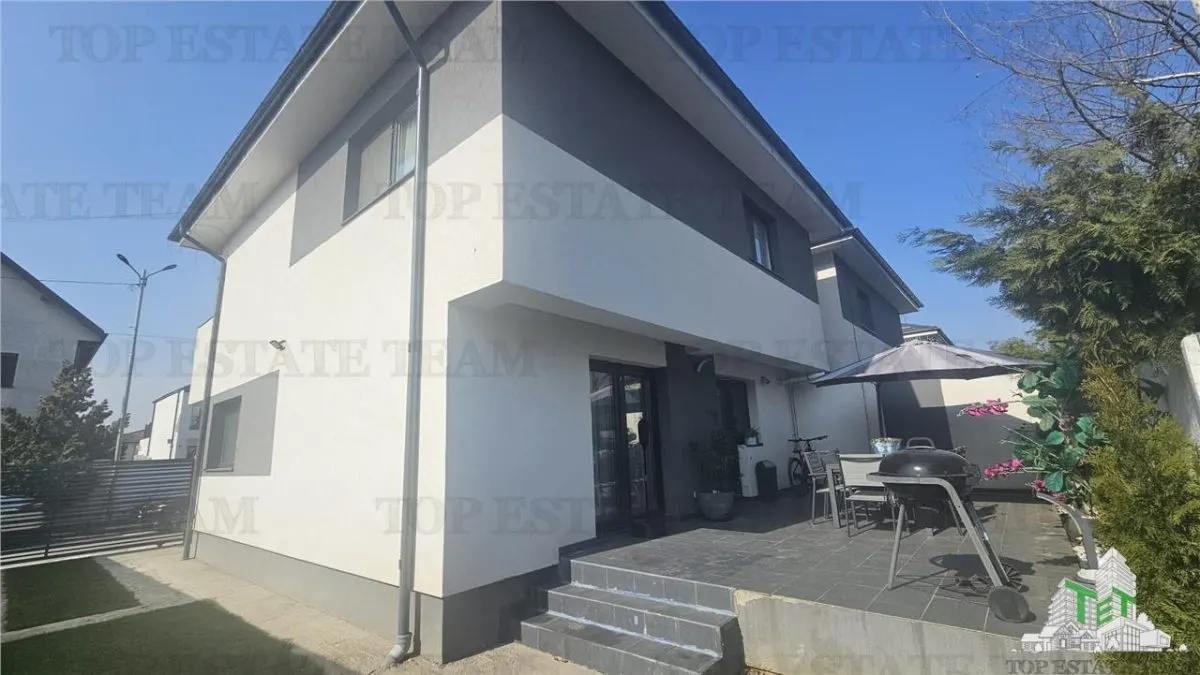 Villa de Luxe 4 Chambres avec Panneaux Solaires à Chiajna - foto 1
