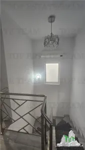 Villa de Luxe 4 Chambres avec Panneaux Solaires à Chiajna - foto 13
