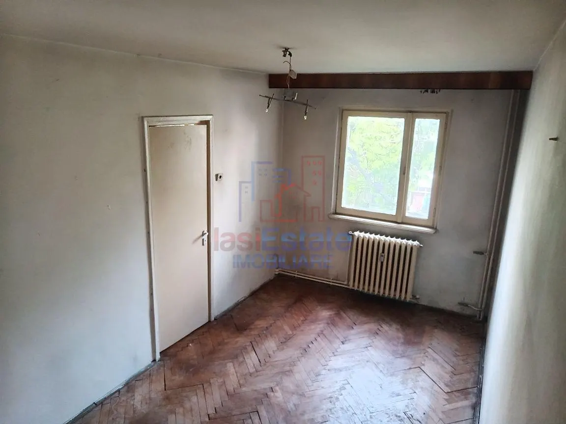 Apartament 2 camere, 36 mp, Alexandru cel Bun - etaj 2, centrala proprie - foto 2